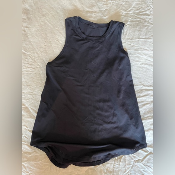 Lululemon Tank - Picture 1 of 3